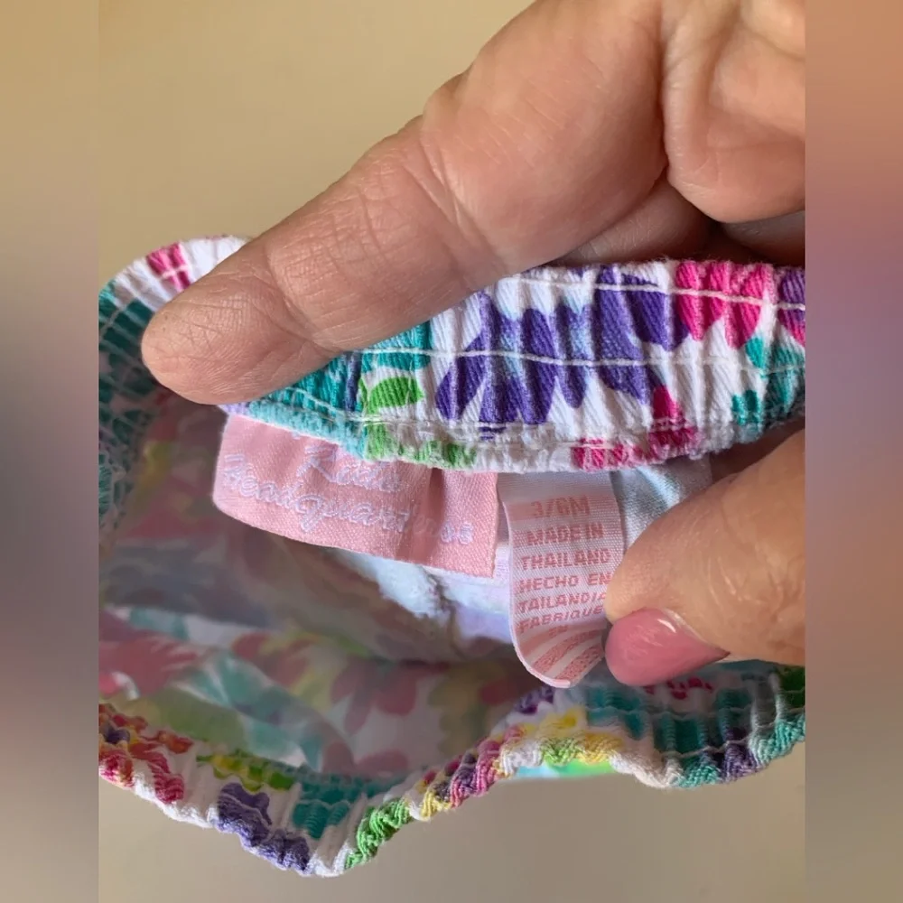 Carter’s bundle of 4 infant girl clothing